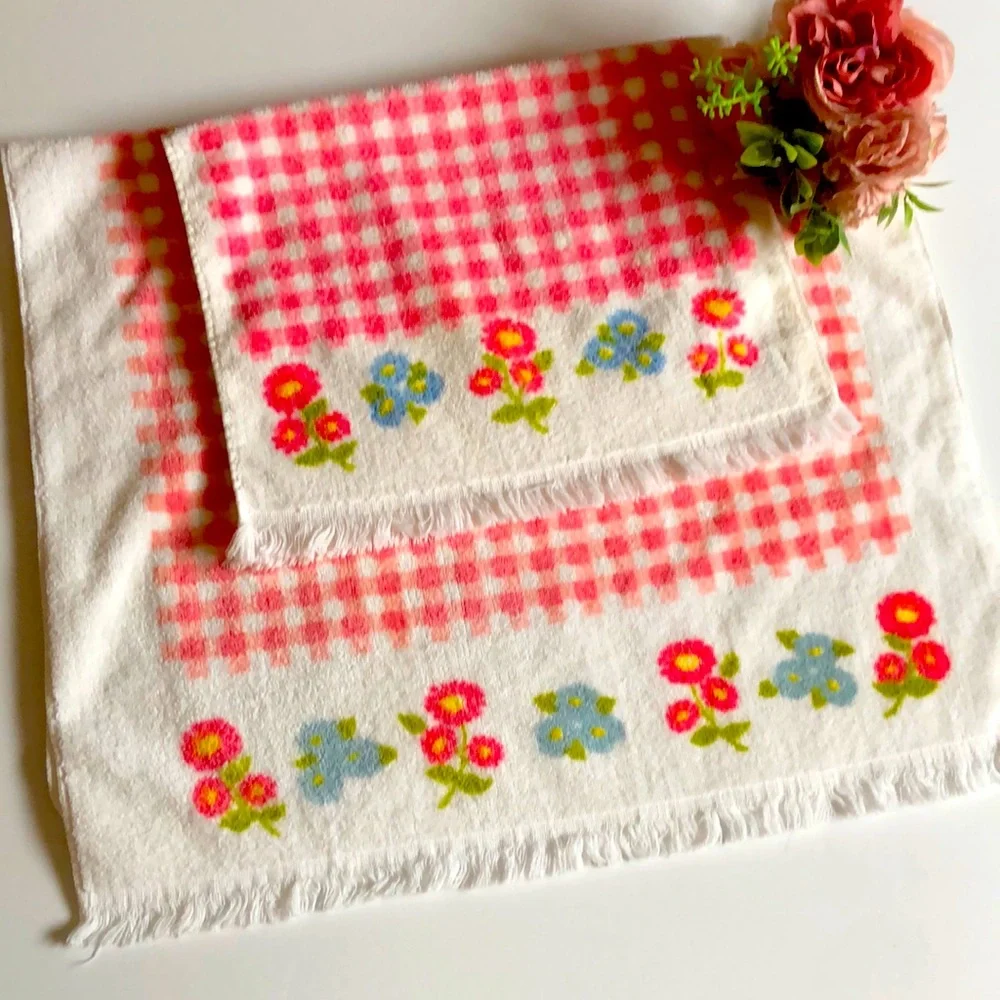 Springmaid Vintage Guest Towel Set Pink Gingham and flowers terrycloth 60s
